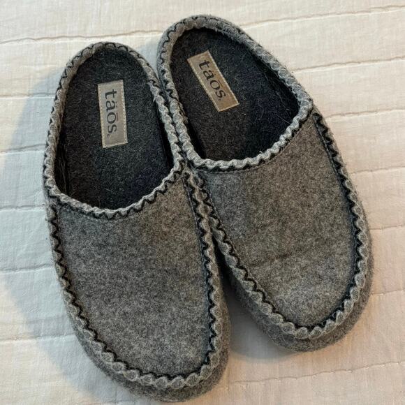 Taos Shoes - Taos Size 40 US 9 9.5 Woolma Clogs Shoes Grey Gray Wool Slip On Slide
